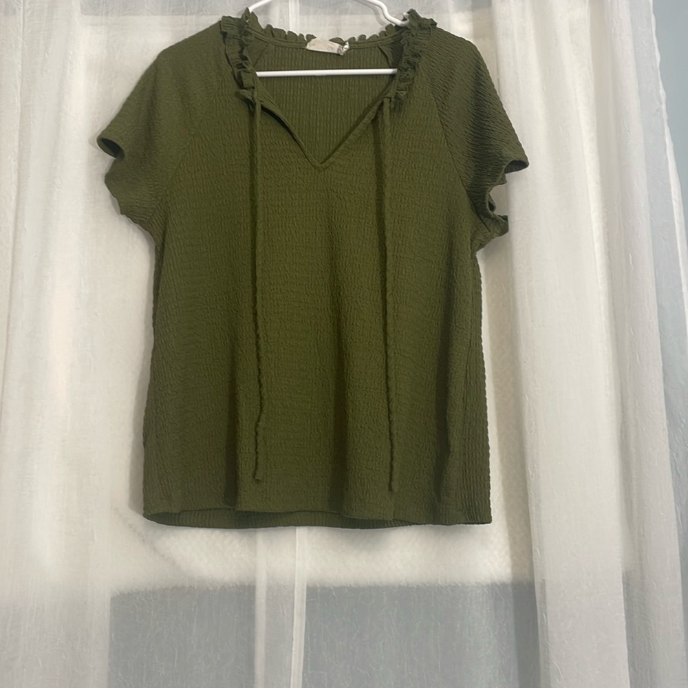 Everleigh olive green blouse Ruffle Tie Neck Size M PTP 19” length 25”